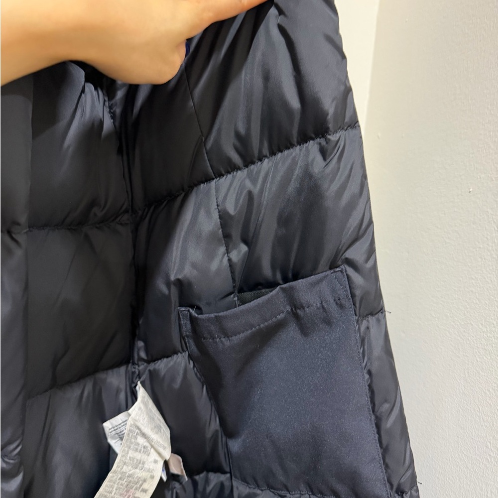 Canada Goose Jacket - Picture 4 of 10